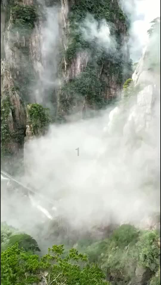逃离诡异小镇